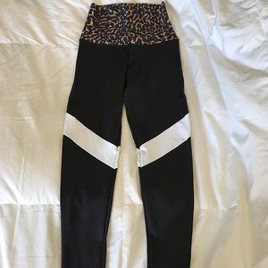 BEACH RIOT sport leggings